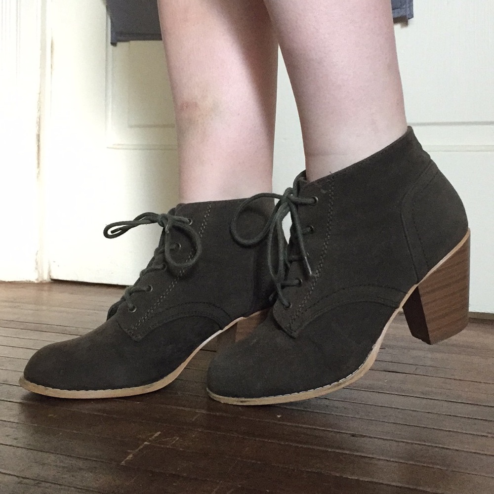 Green lace up booties!